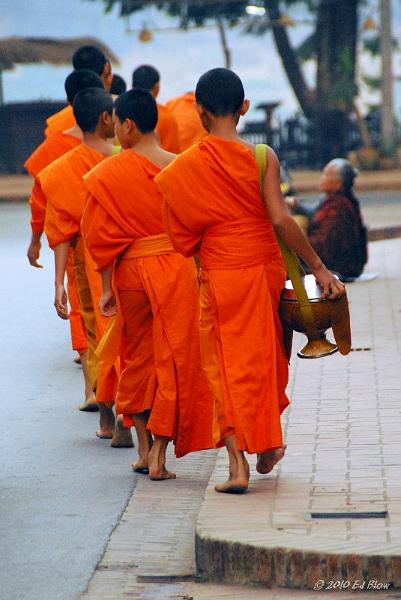 Orange line.jpg - Luang Prabang